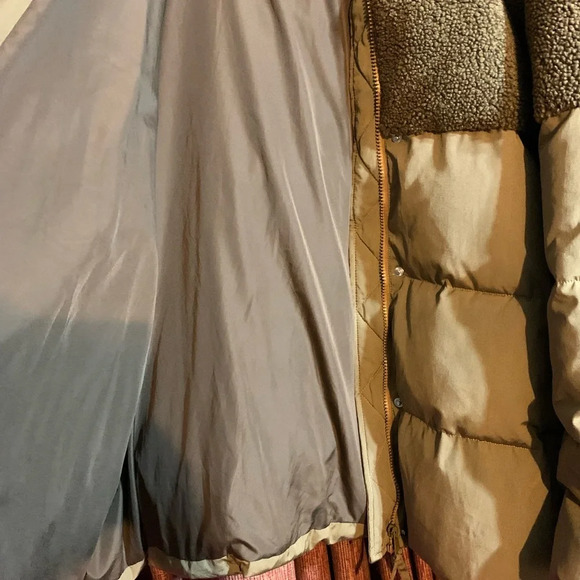 Good American Sherpa Mix Cocoon Puffer Jacket - Picture 6 of 9